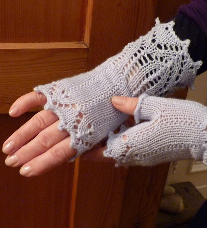 Fingerless Mitts and Gloves Knitting Patterns In the