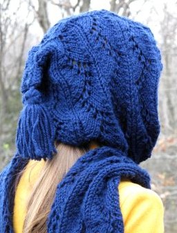 Curving Lattice Hooded Scarf Free Knitting pattern