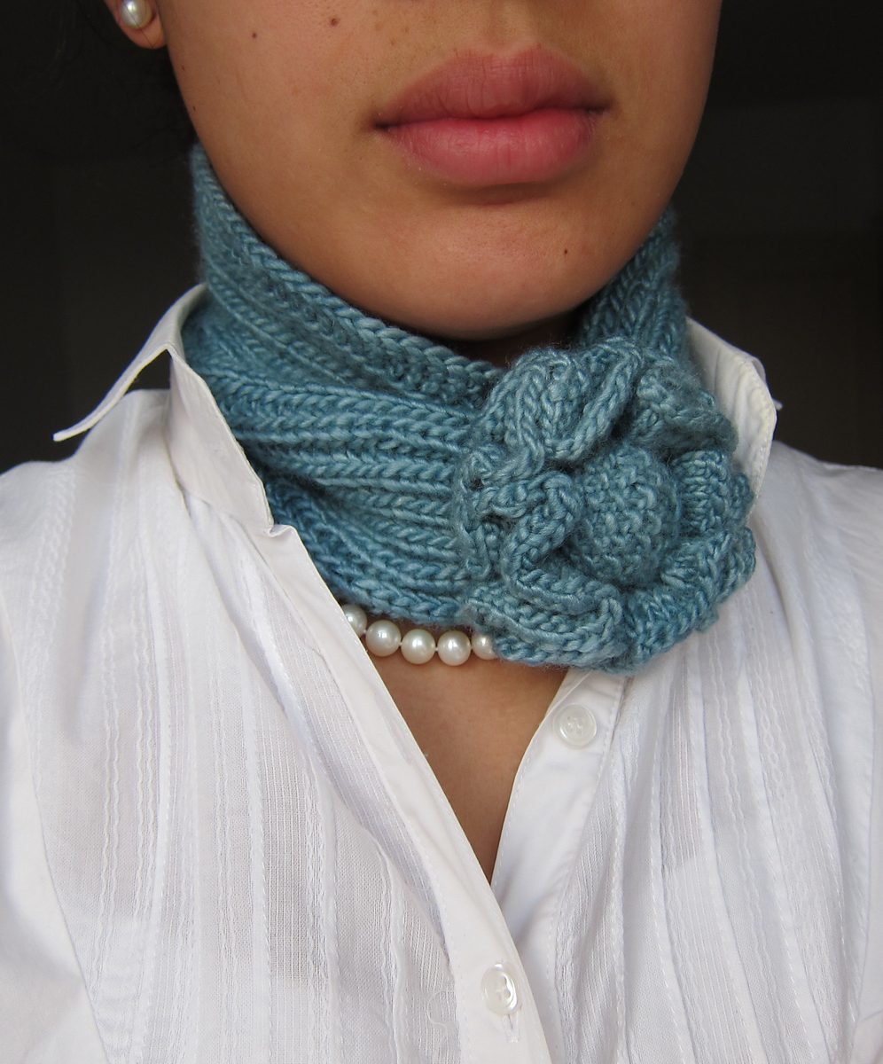 SelfFastening Scarves and Shawls Knitting Patterns In