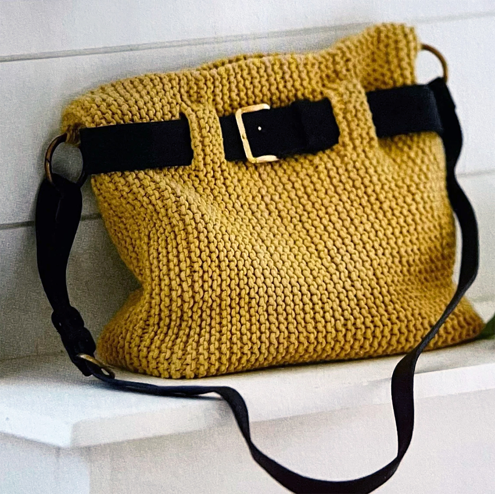 Giant Belt Bag Knitting Pattern