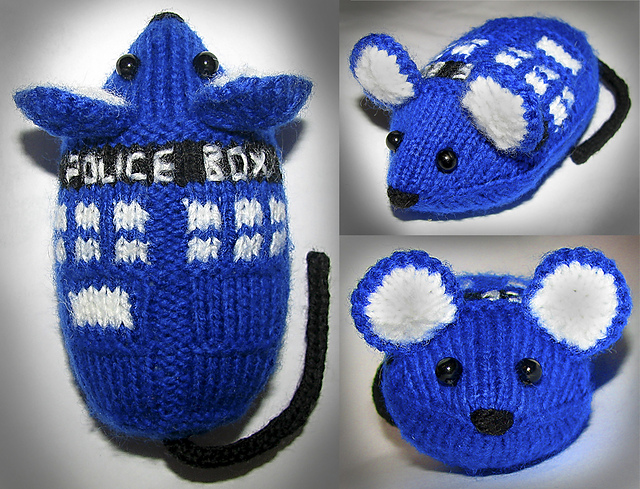 gratis strikkemønster af TARDIS Mouse