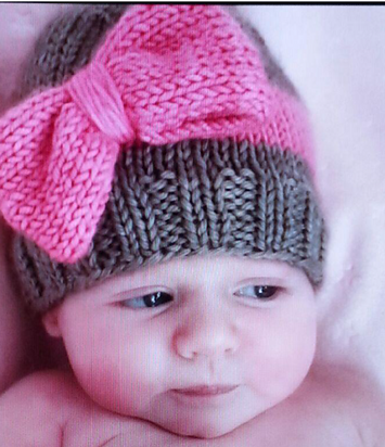 Big Bow Baby Hat free knitting pattern and more baby hat knitting patterns