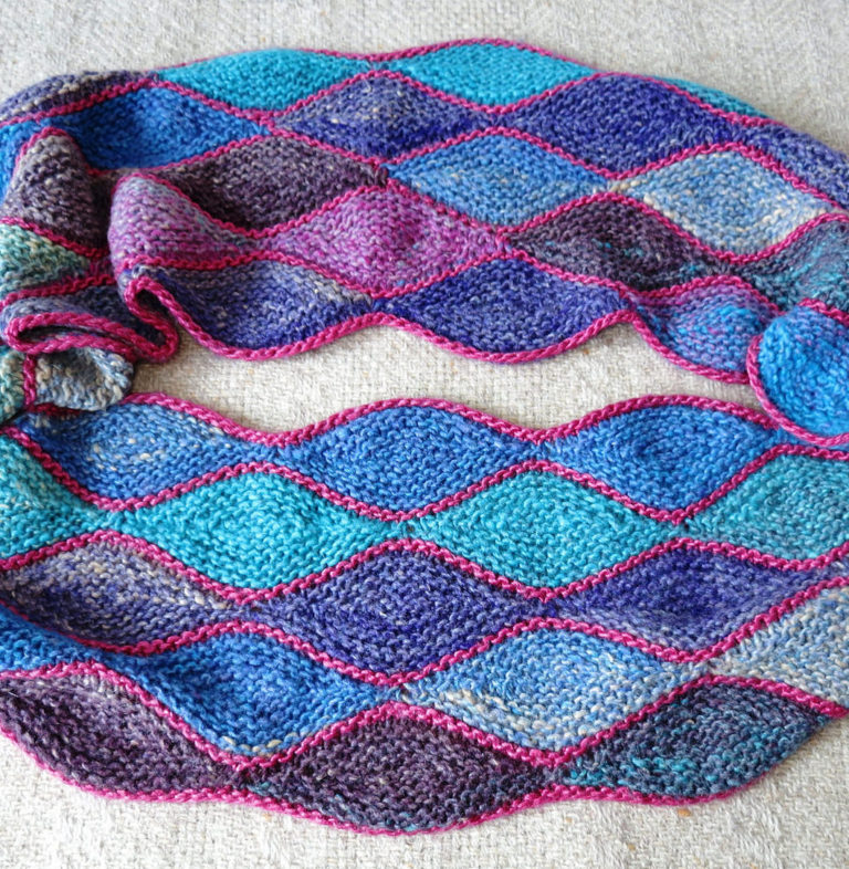 Free Knitting Pattern for Almendra Cowl