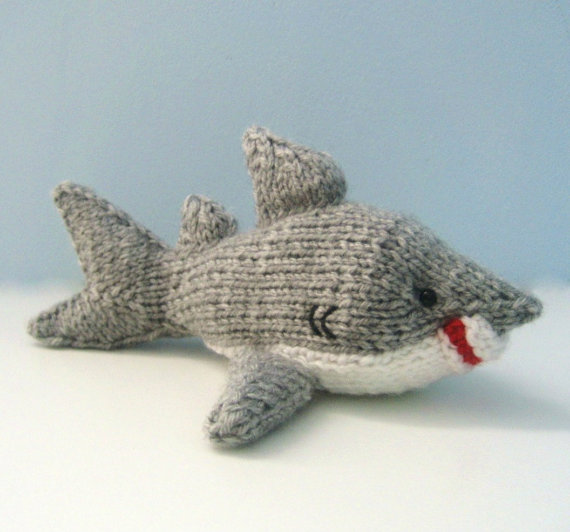 Knitting pattern for Amigurumi Shark