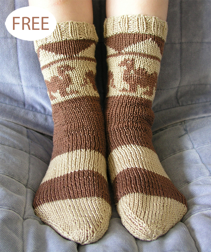 Free At the Pyramids Socks Knitting Pattern