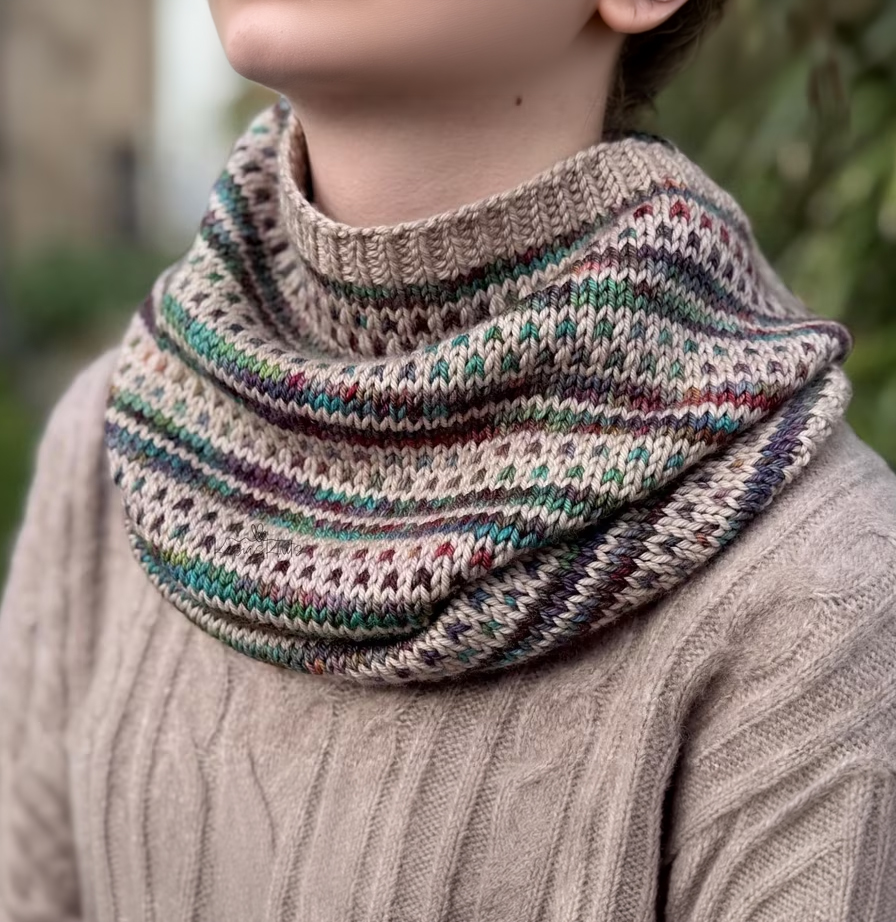 Knitting Pattern Autumn Fade Cowl