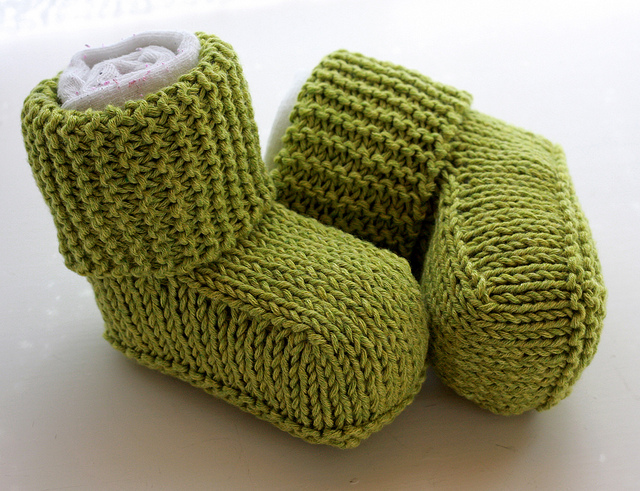 flat knit baby booties