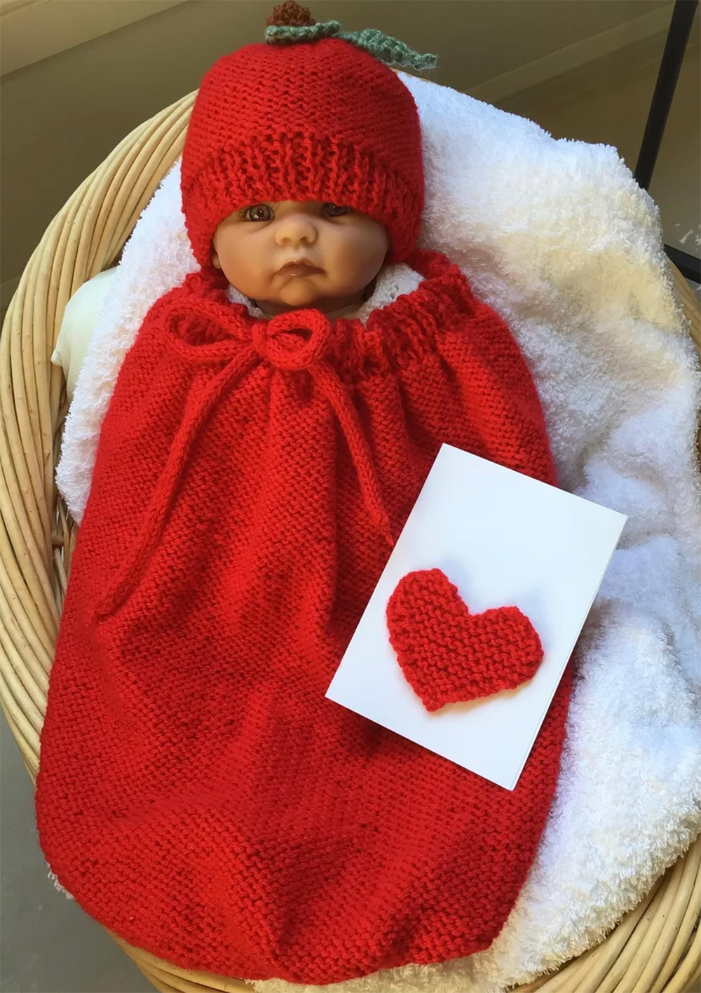 Knitting Pattern for Baby Cocoon and Apple Hat