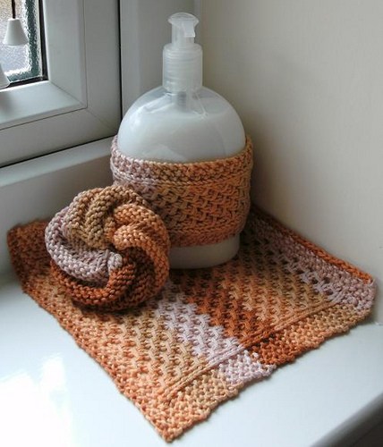 Bathroom Set Free Knitting Patterns and more household knitting patterns