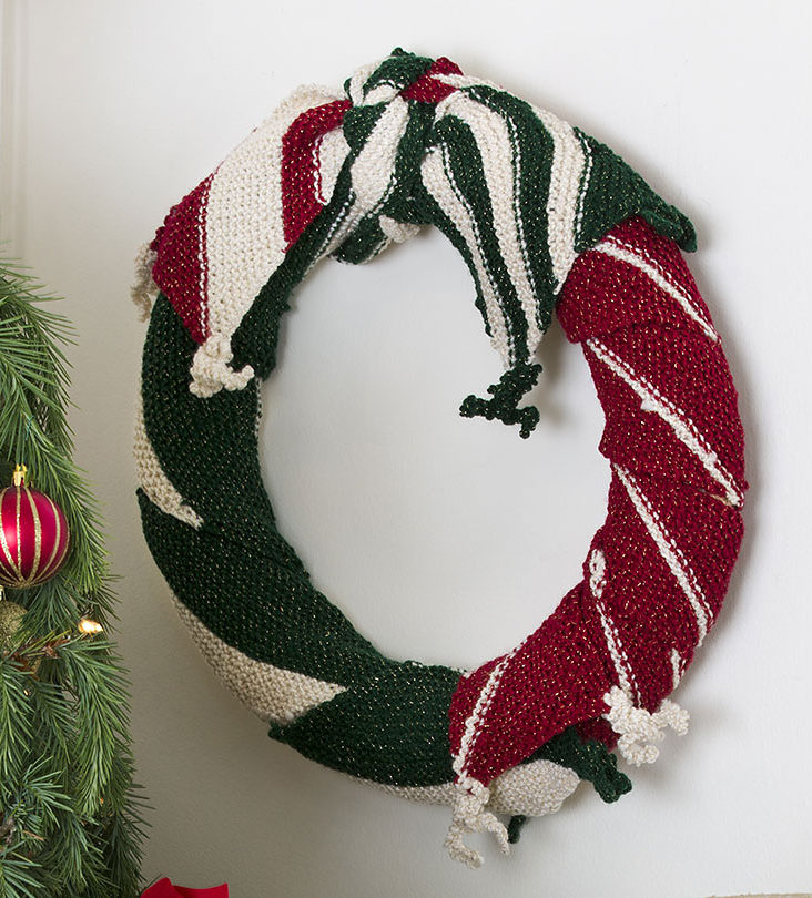 Knitted Christmas Wreath Free Pattern