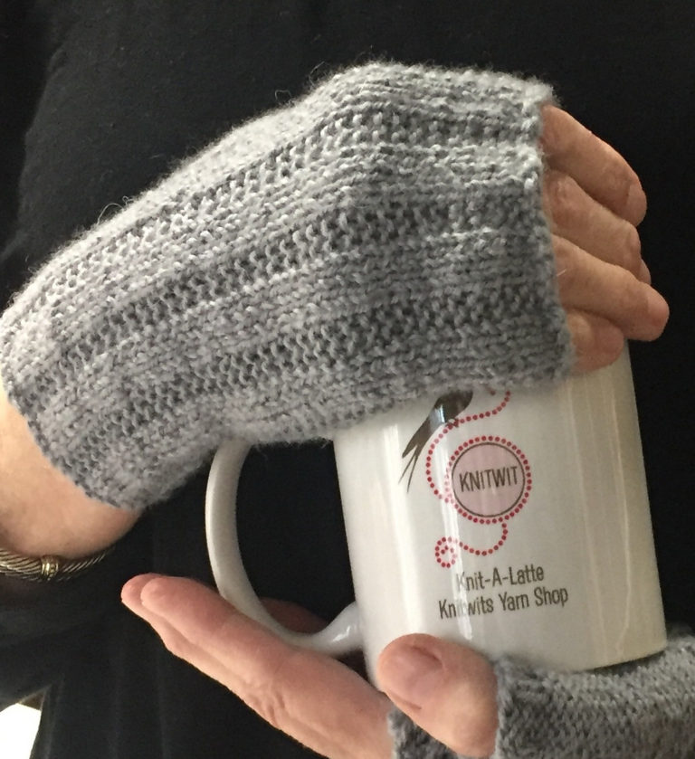 Free Knitting Pattern for Easy 2 Row Repeat Mitts