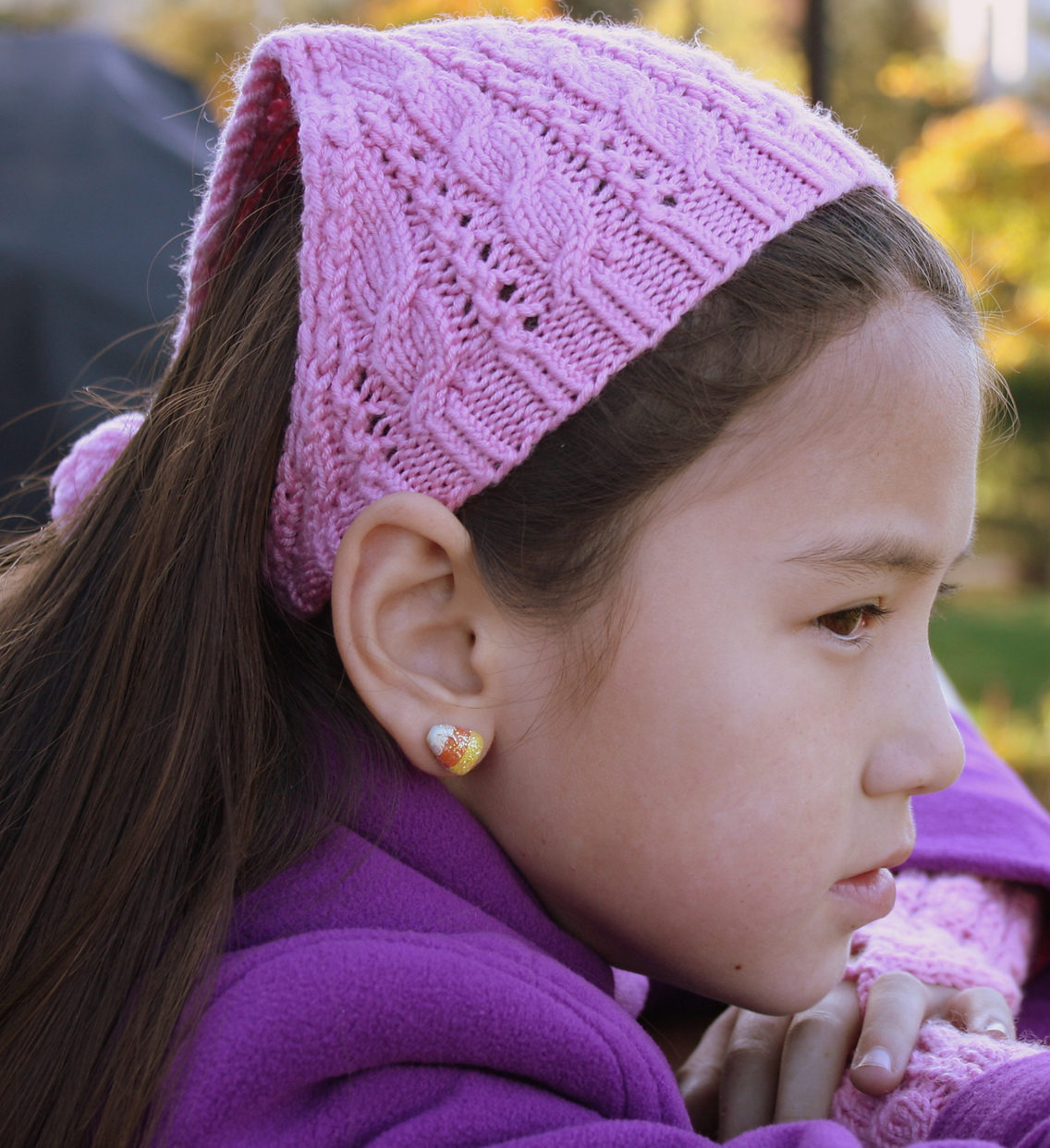 Free Knitting Pattern for Bella Kerchief and Mitts