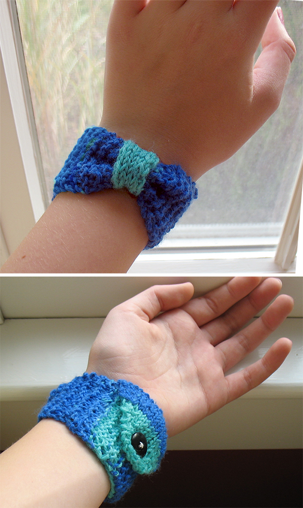 Bow Pouch Bracelet free knitting pattern -- this cute bow bracelet has a secret -- a little pouch on the underside where you can put coins, bobby pins, etc. | Jewelry Knitting Patterns, many free patterns, at http://intheloopknitting.com/jewelry-knitting-patterns/