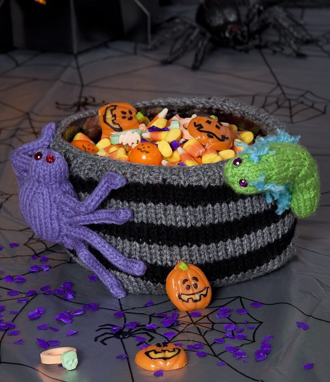 Free knitting pattern for Bug Infested Bowl