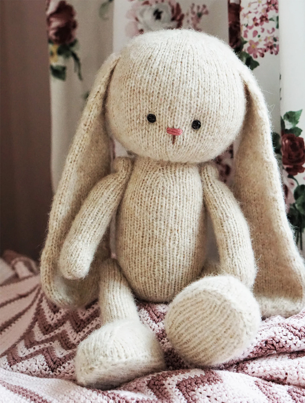 Bunny  Rabbit Knitting Pattern