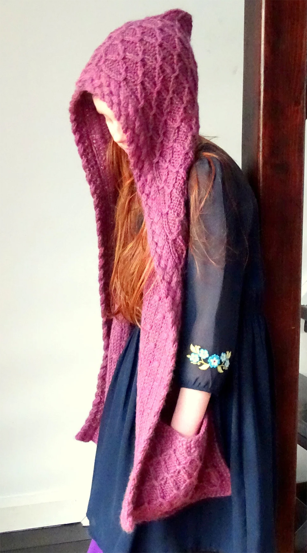 Cáblaí Hooded Scarf Knitting Pattern