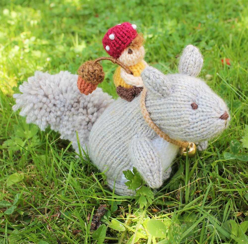 Squirrel Rider Knitting Pattern