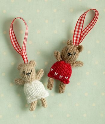 small knitted animals