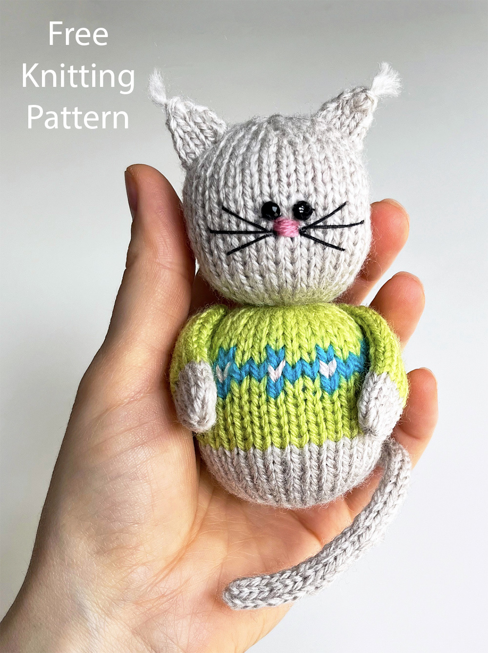 Free Chubby Paw Cat Plushie Knitting Pattern