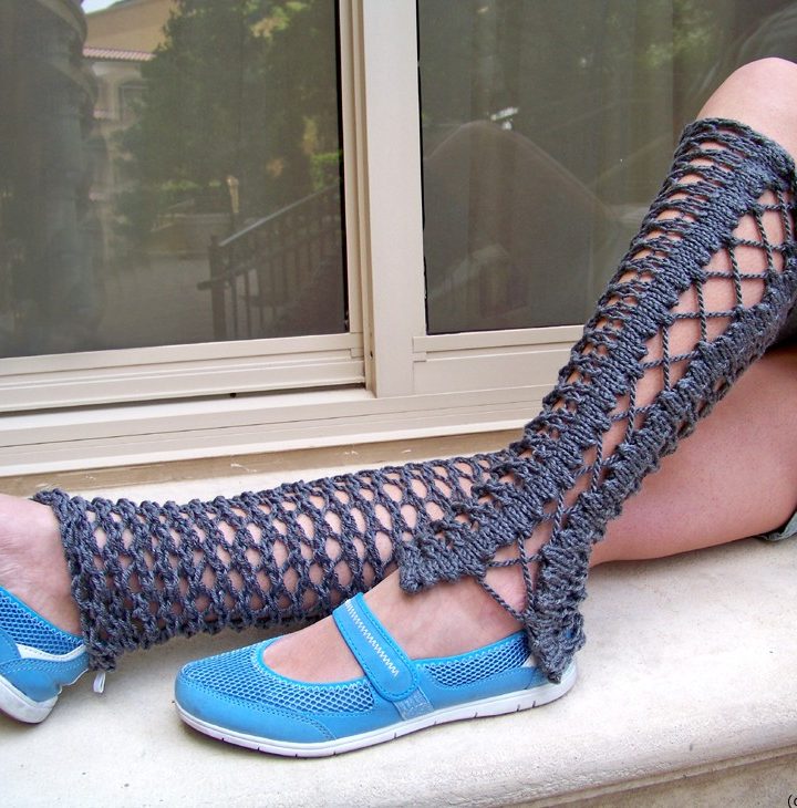 CROCHET PATTERN - Ribbed Stirrup Legwarmer Crochet Pattern - Dance  legwarmers - skating legwarmers - boot socks - DIY project