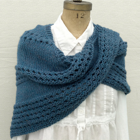 Knitting pattern for cozy triangular shawl