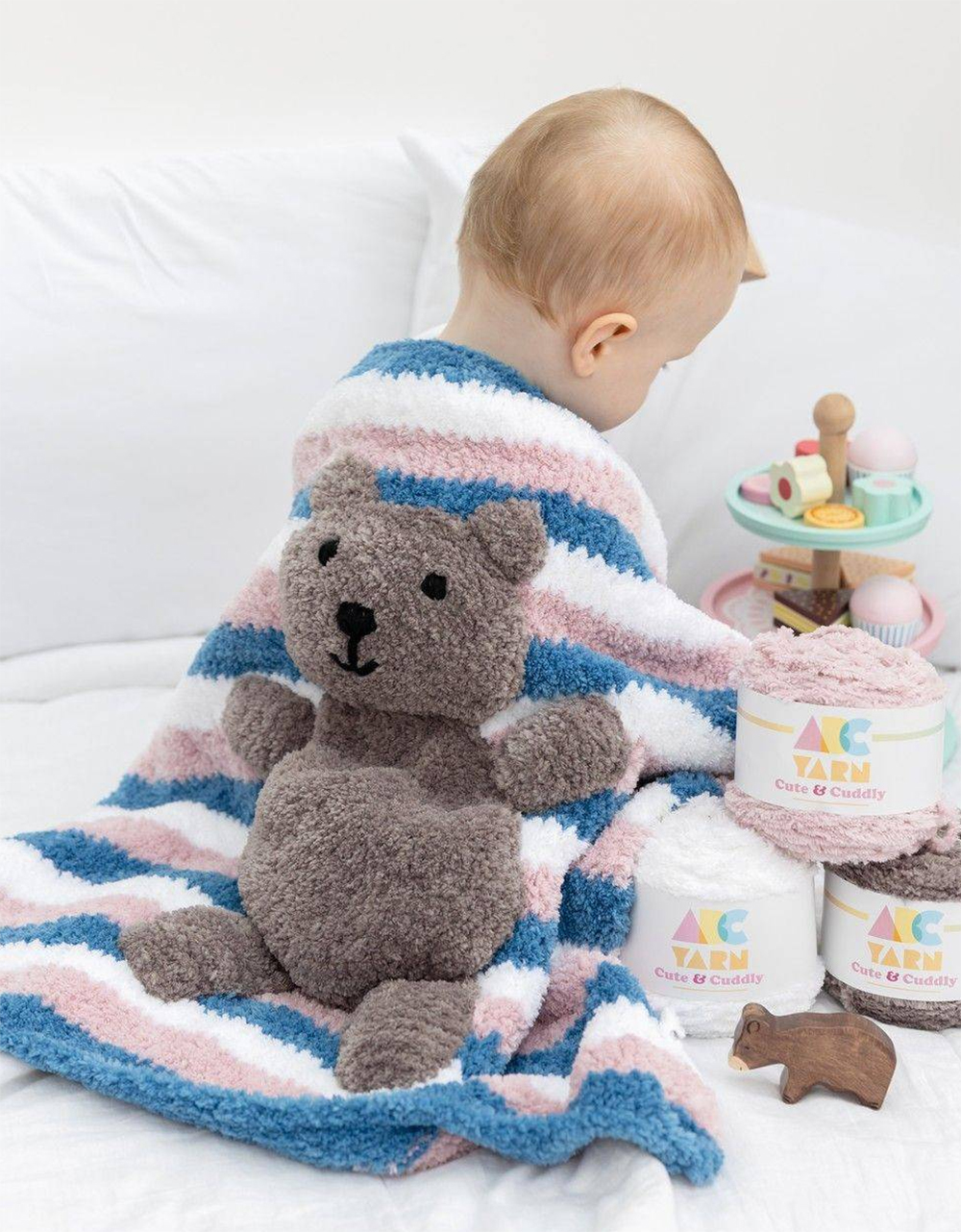 Cuddly Bear Blanket Knitting Pattern