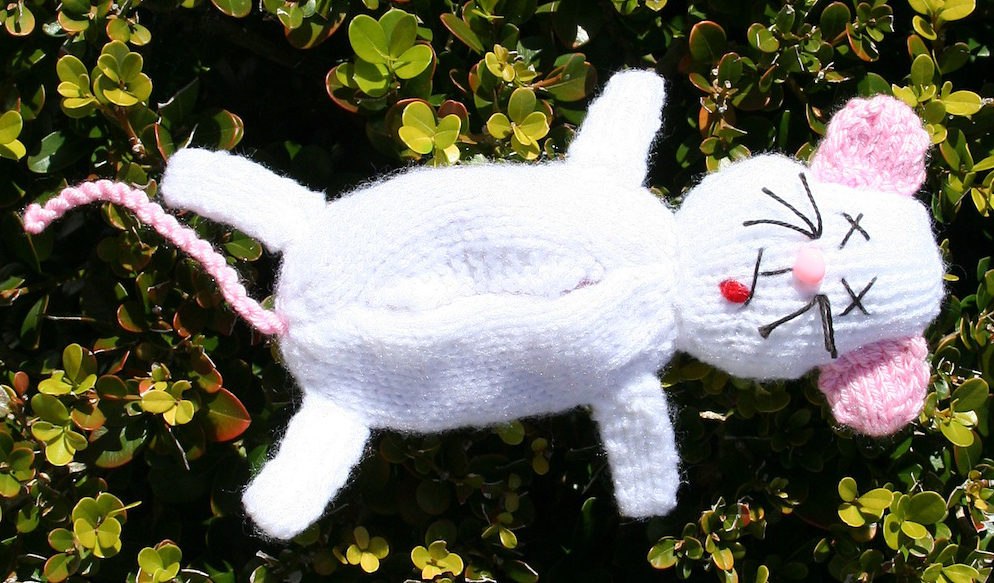 Free Knitting Pattern for Reversible Mouse Toy