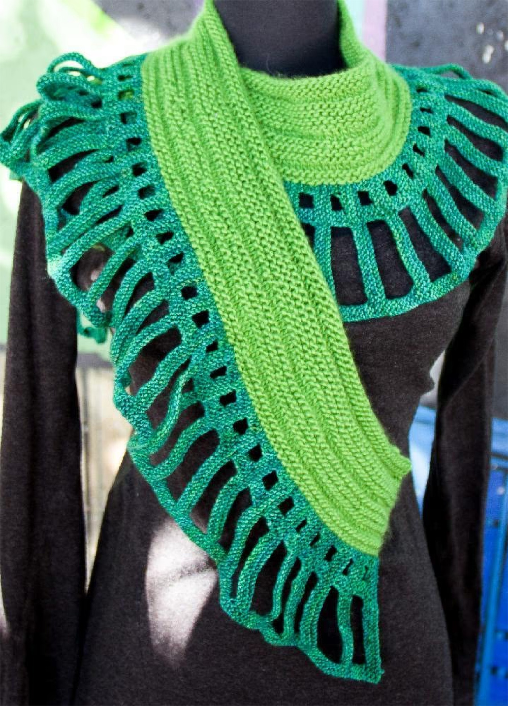 Knitting Pattern for Dragon Tale Shawl