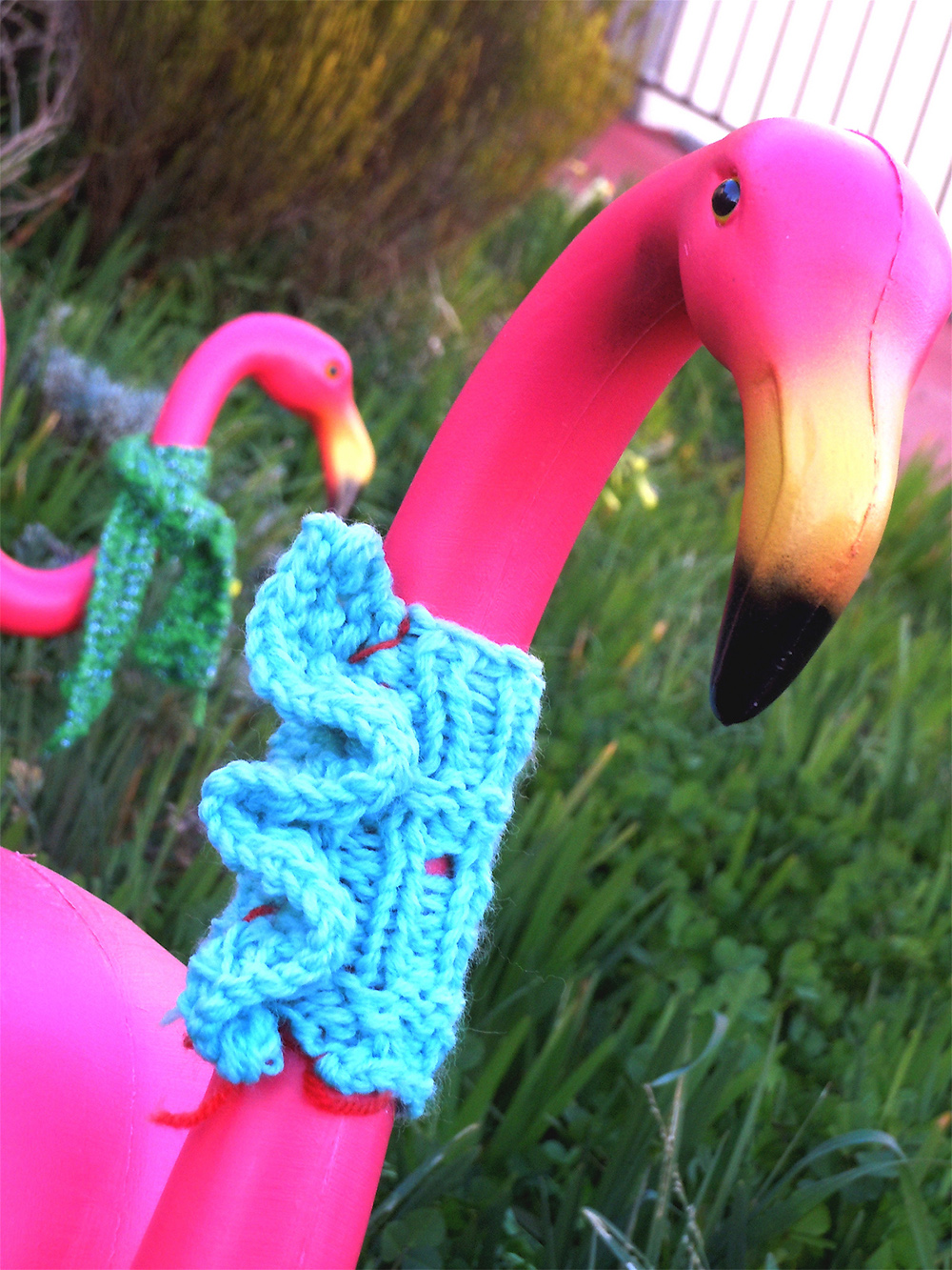 Free Dressing Up the Lawn Flamingos Knitting Pattern 