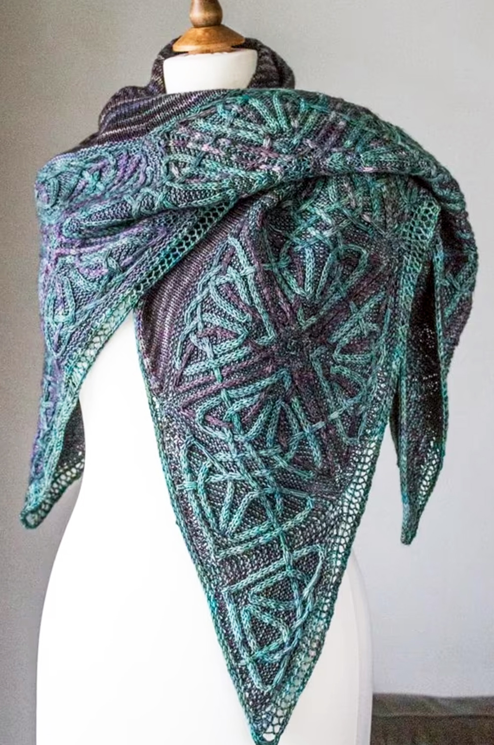 Durrow Shawl Knitting Pattern