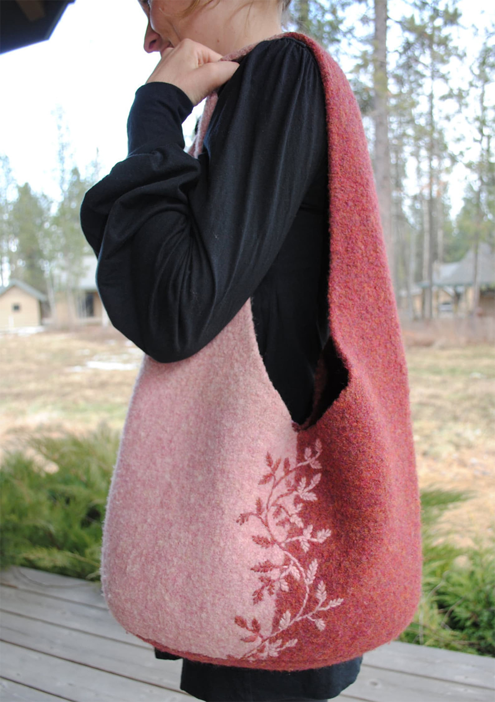 Elegant Ivy Purse Knitting Pattern