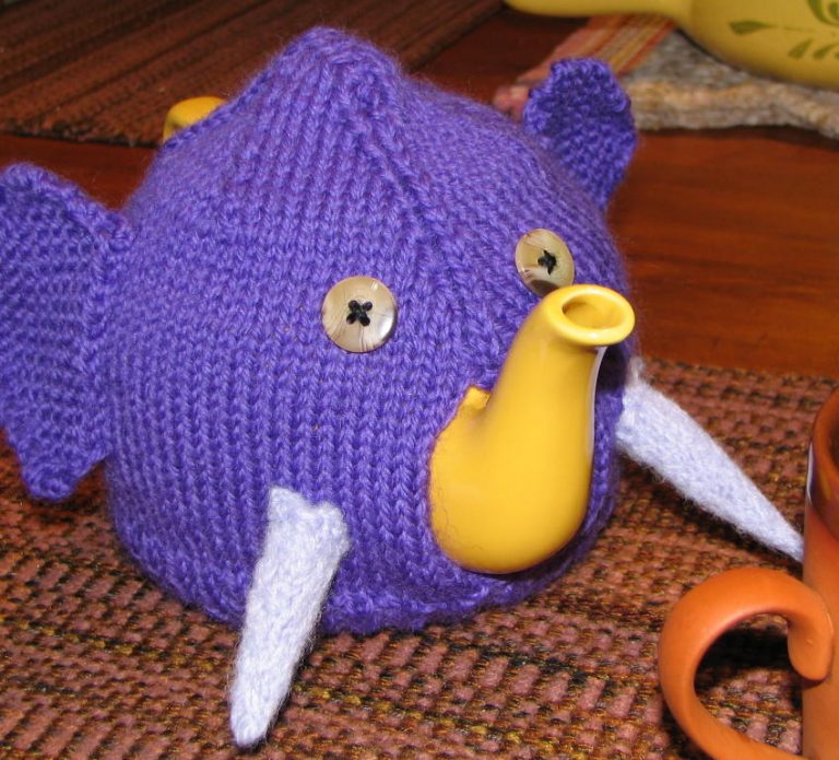Free knitting pattern for Elephant Teapot Cozy