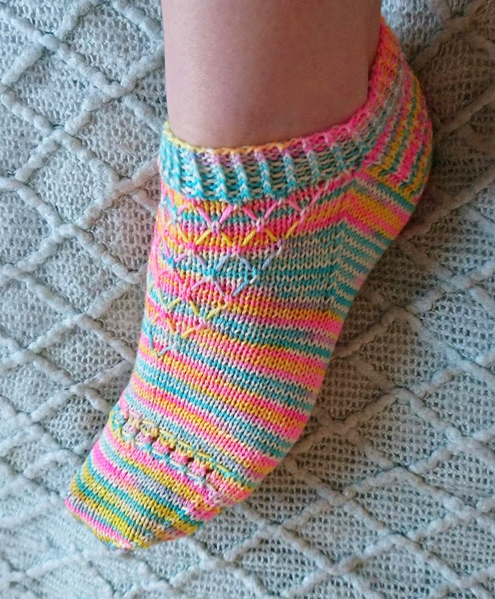 Easy Enchanted Summer Shorties Socks Knitting Patterns