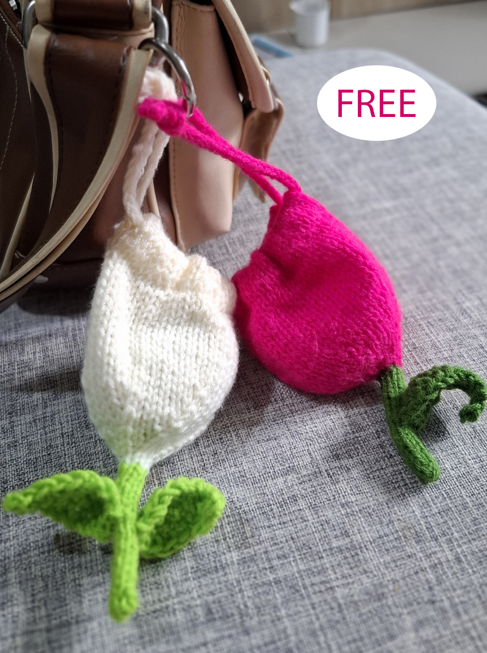 Free Flower Mini Pouch Knitting Pattern