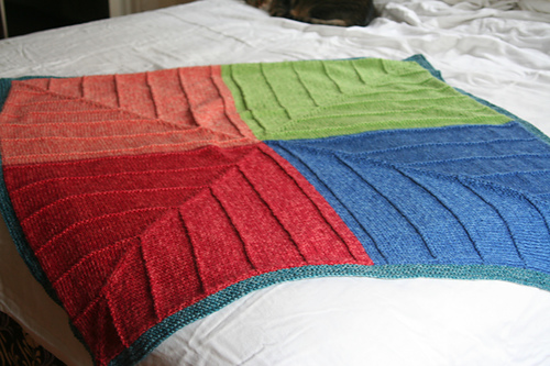 Free knitting pattern for Four Corners Baby Blanket mitred modular blanket