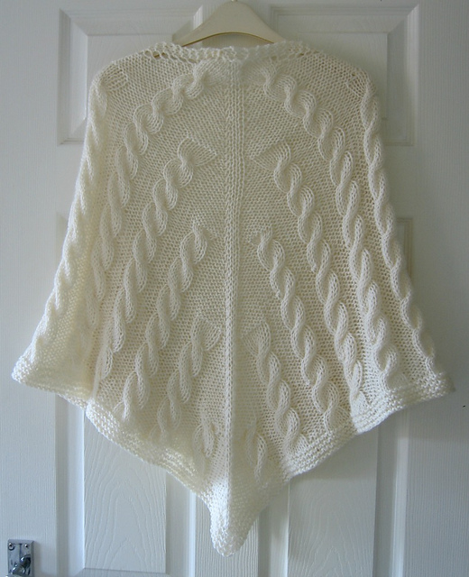 Free knitting pattern for Full Cable Shawl