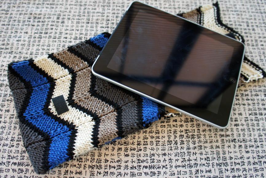 Free knitting pattern for Chevron iPad Sleeve and more chevron knitting patterns