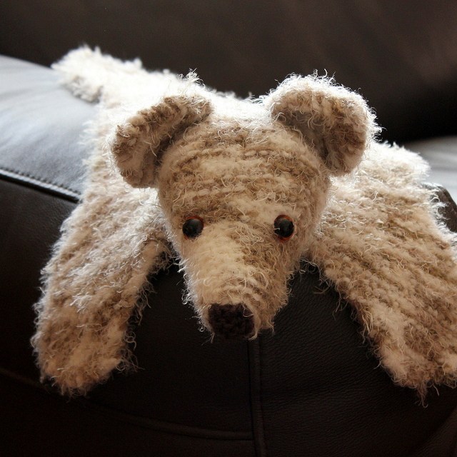 Free knitting pattern for Bear Buddy Blanket