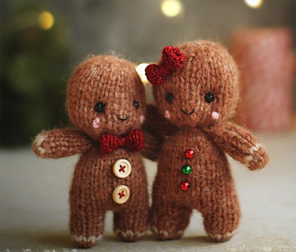 Christmas Gingerbread Boy and Girl Knitting Pattern Holiday Decoration