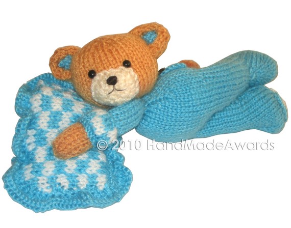Happy Dreams Teddy Bear Knitting Pattern | Favorite Bear Knitting Patterns including Teddy Bears, Paddington Bear, Koala Bear - many free patterns