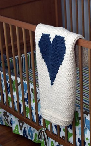 Free knitting pattern for Heart Baby Blanket in super bulky yarn