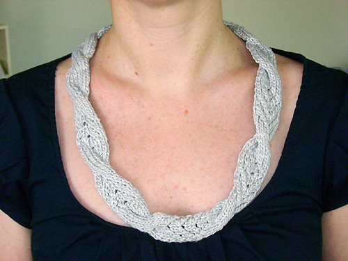 Knitting Pattern for High Tea Collar Necklace | Jewelry Knitting Patterns at http://intheloopknitting.com/jewelry-knitting-patterns/