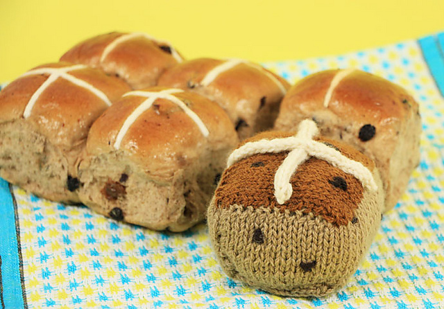 Knitted Hot Cross Bun Free Knitting Pattern | Free Quick Easter Knitting Patterns at http://intheloopknitting.com/free-quick-easter-knitting-patterns