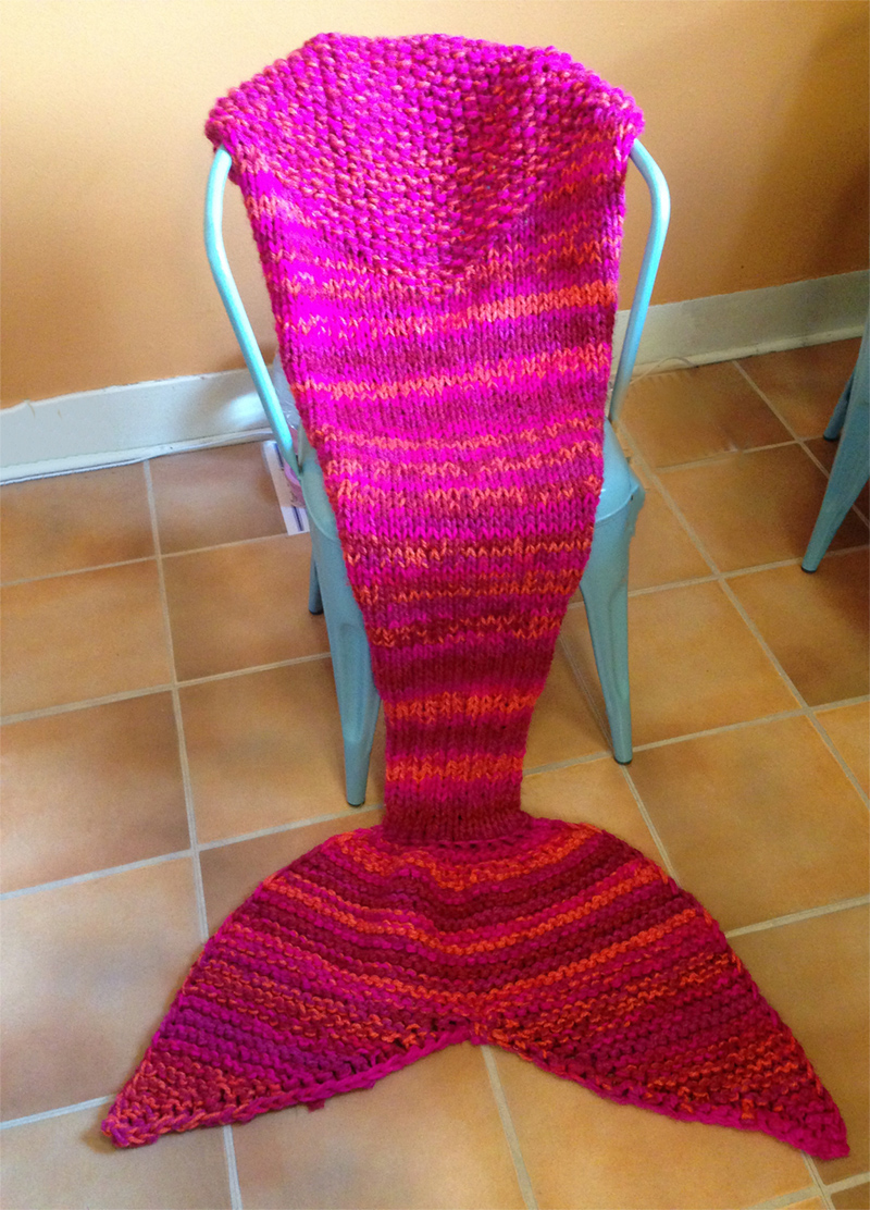 Free Knitting Pattern rn Mermaid Lap Blan