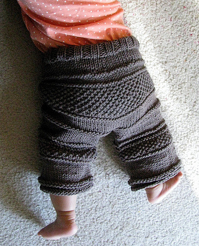 Free knitting pattern for Kanoko baby pants