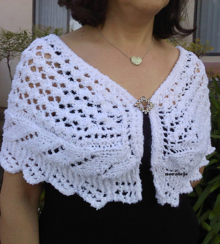 Knitting Pattern for Lace Trio Capelet