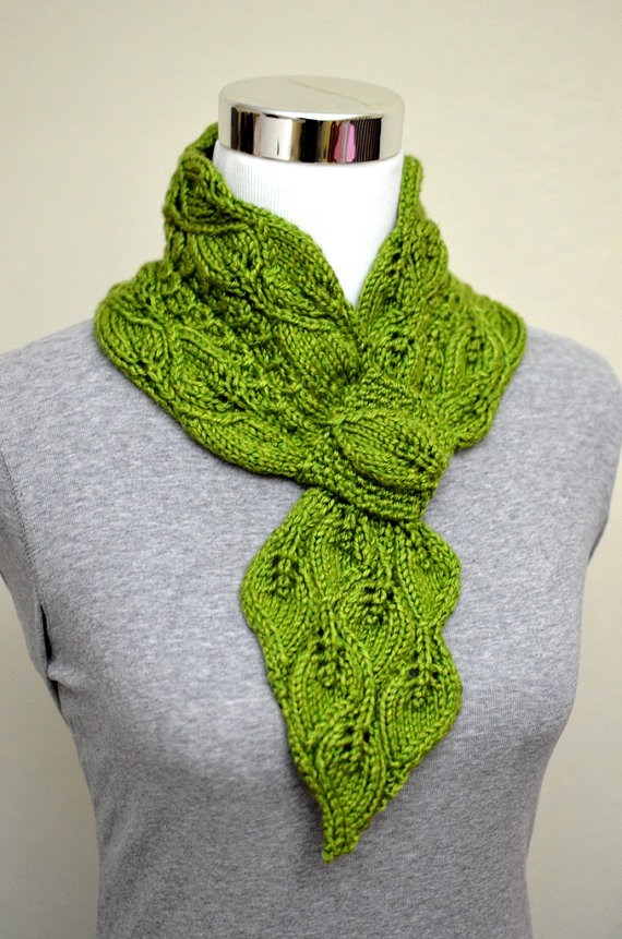 Knitting pattern for Leaves and Mock Cable Keyhole Scarf