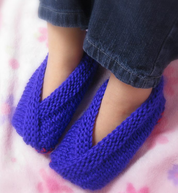 Free knitting pattern for Little Kimono Slippers