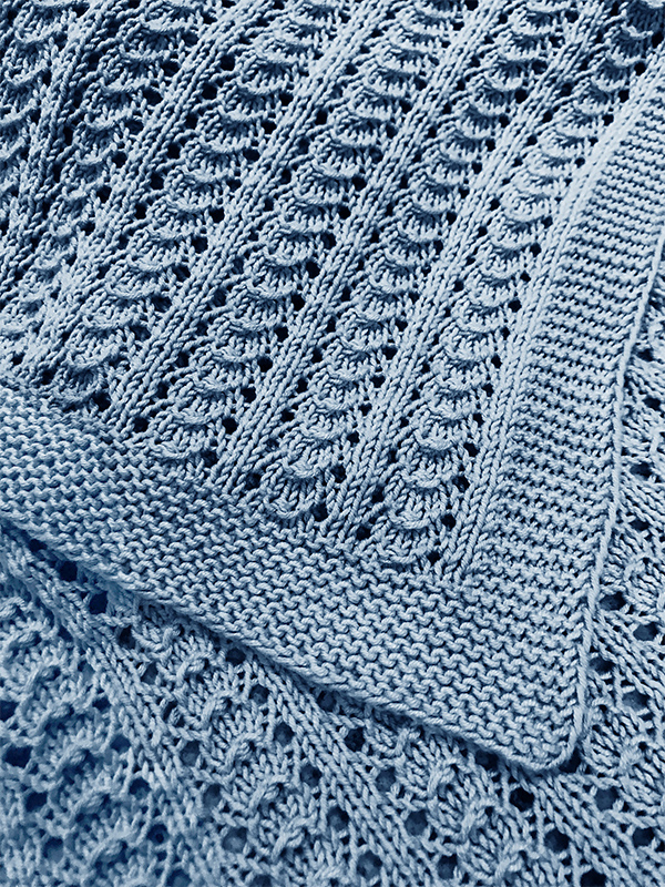 Free Knitting Pattern for 4 Row Repeat Little Shells Carseat Blanket