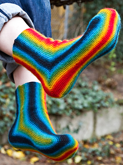 Free Knitting Pattern for Longitudinal Socks